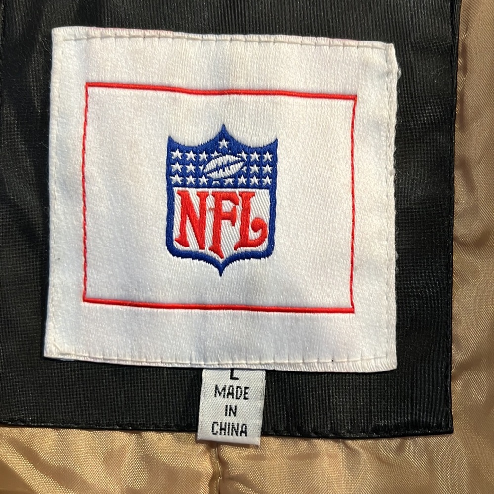 NFL Rams coat - Picture 8 of 12